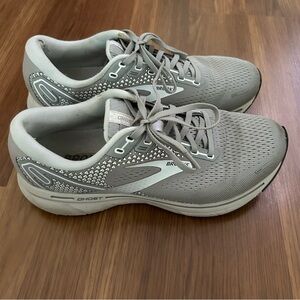 Women’s Brooks Cushion Shoes